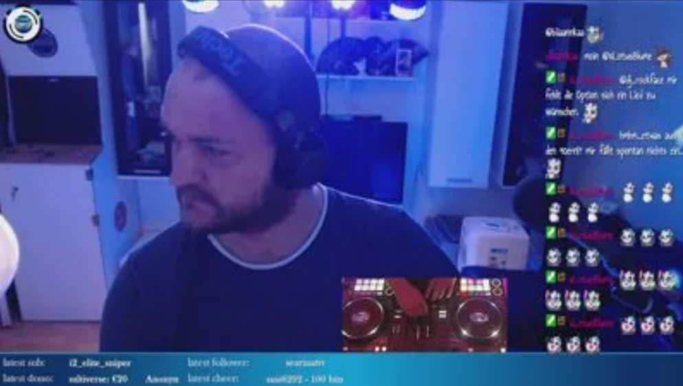 DJ Setup am Schreibtisch